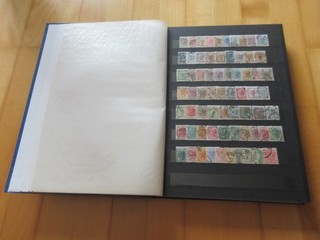 Österreich Briefmarkenalbum mit alten Österreich Briefmarken (BE2082) / gest