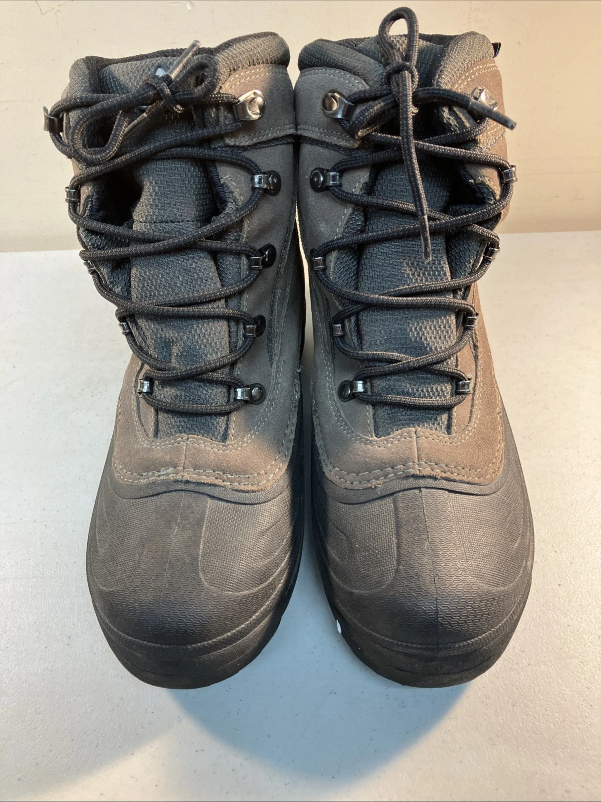 Columbia Waterproof Hiking Boot Mens Size 8