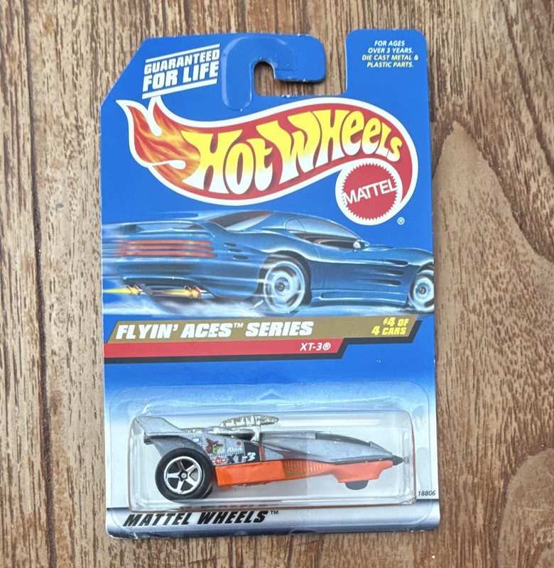 Hot Wheels Flyin' Aces XT-3 1998 1:64 Diecast Car #740 Silver Orange