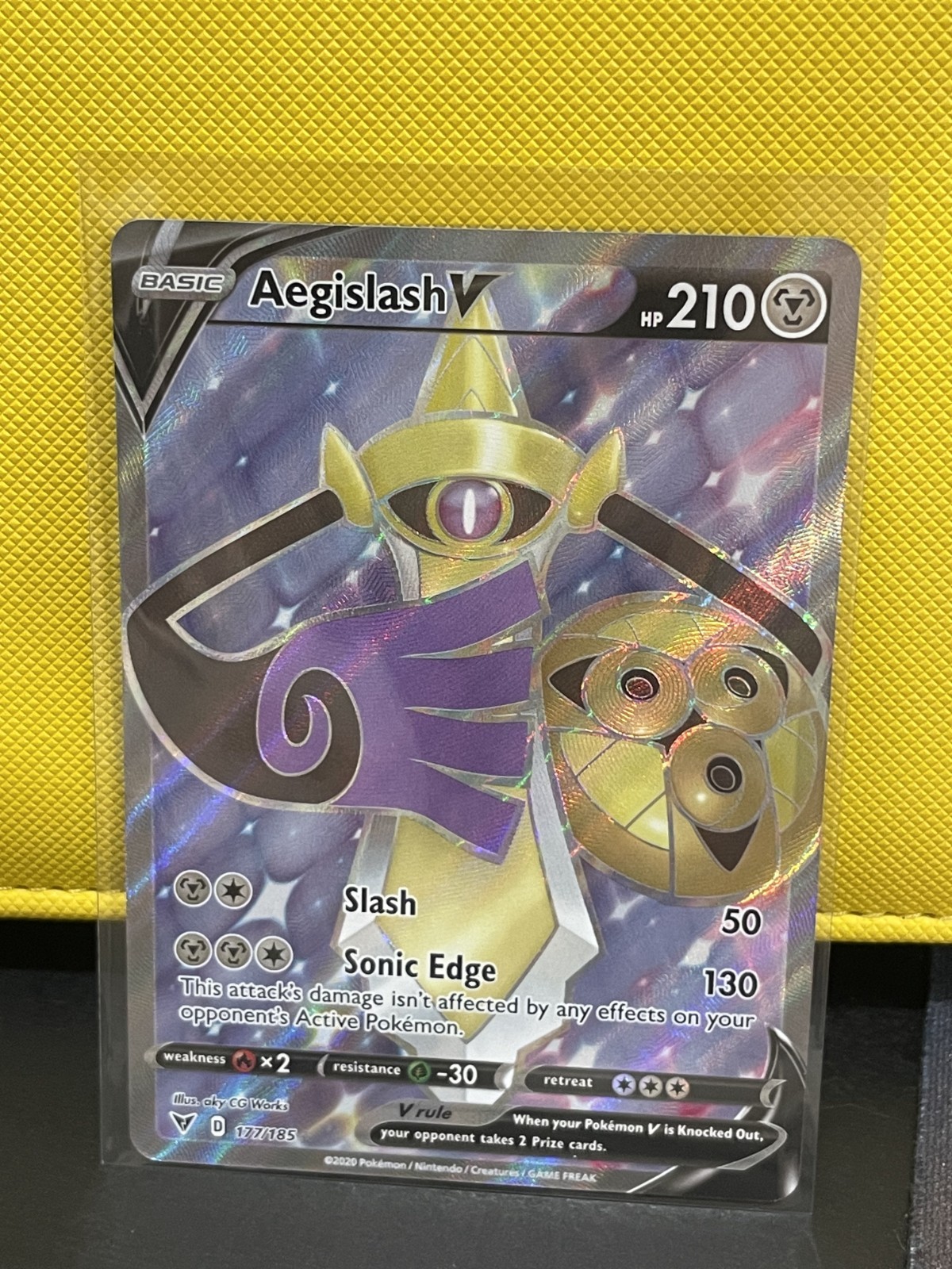 Pokemon TCG: Aegislash V 177/185