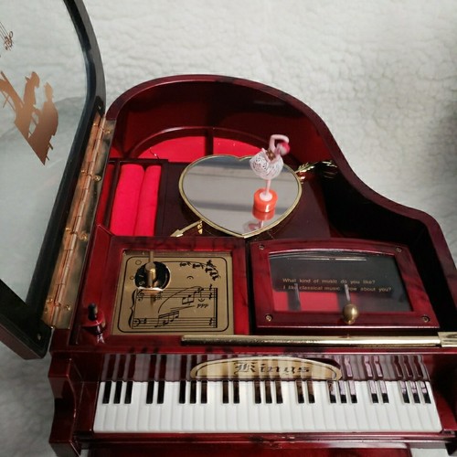 Kings Grand Piano Musical Jewelry Box with Dancing Ballerina 1970s - Picture 4 of 9