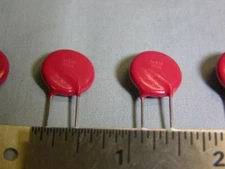 50 Littelfuse V68ZA10 68V 13J 16mm Metal Oxide Varistors 