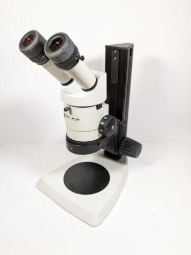 Microscope stéréo Wild/Leica M3Z, objectif 0,63x, oculaires 10x21B, lecture ! - Photo 1/8