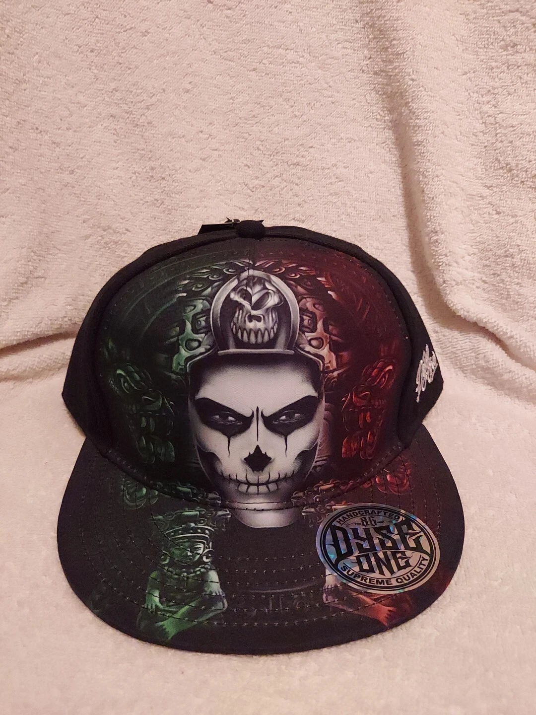 DYSE ONE   THE GODS   CASQUETTE SNAP BACK DE QUALITÉ SUPRÊME FABRIQUÉE À LA MAIN NEUVE AVEC ÉTIQUETTE