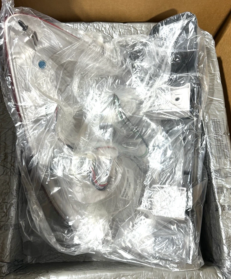 Luz trasera de pasajero derecha Chevy Equinox 2007-2015 22759317 (OEM ORIGINAL) *NUEVA Foto 3 de 4