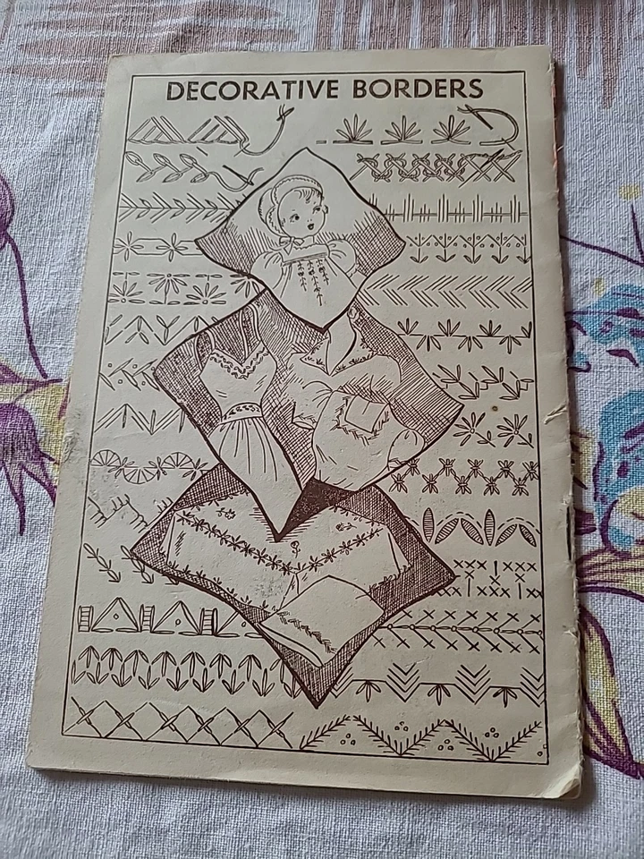 The ABC of Embroidery & 100 Embroidery Stitches Booklets Vintage Slight damage - Image 2 of 4