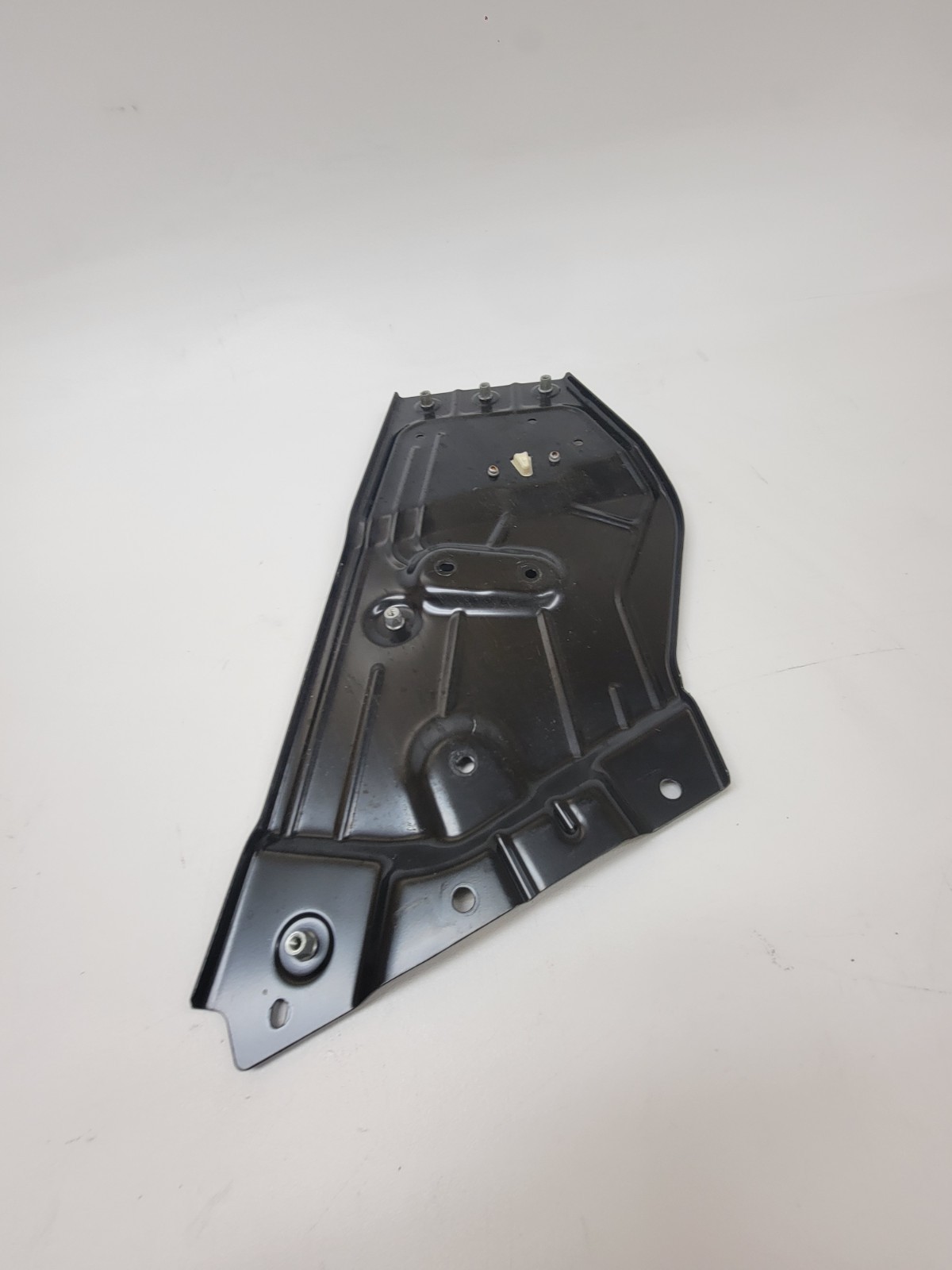 2014 - 2020 Maserati Ghibli Front Right Door Central Reinforcement Plate OEM