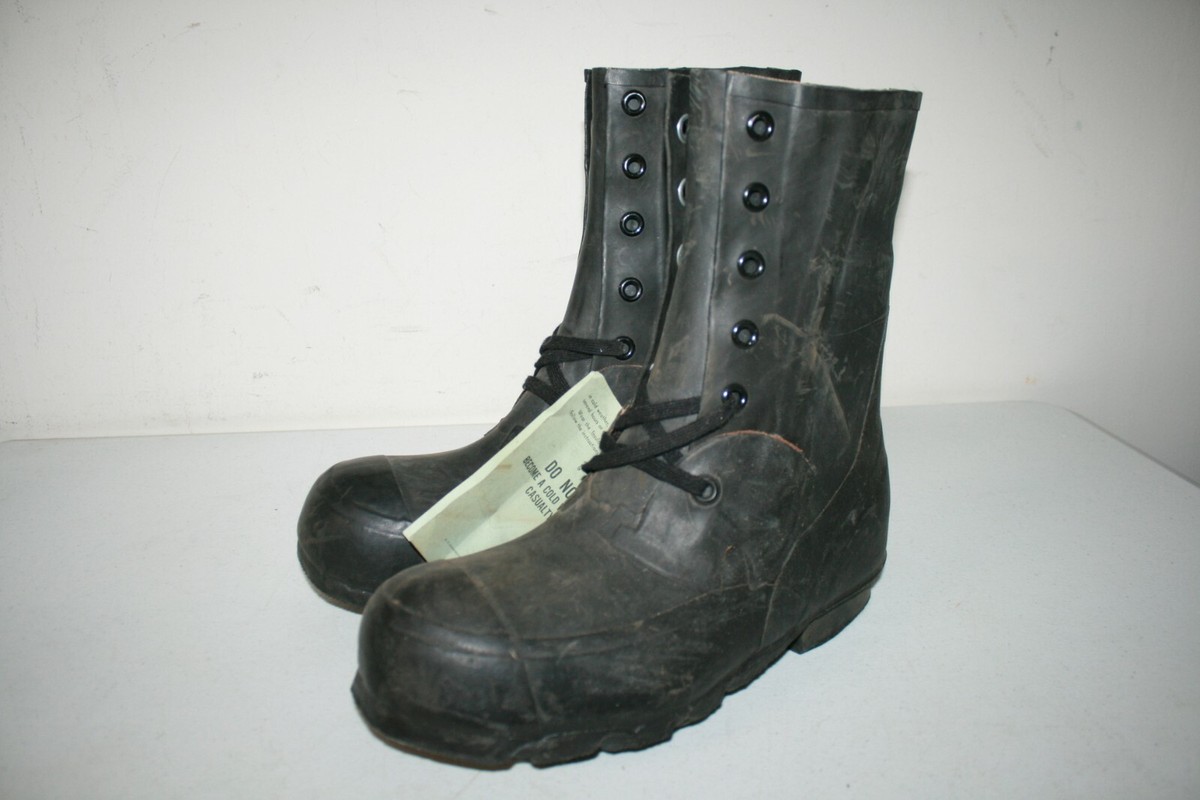 Bristolite Cold Weather Insulated Rubber Combat Boots Black  display picture 1