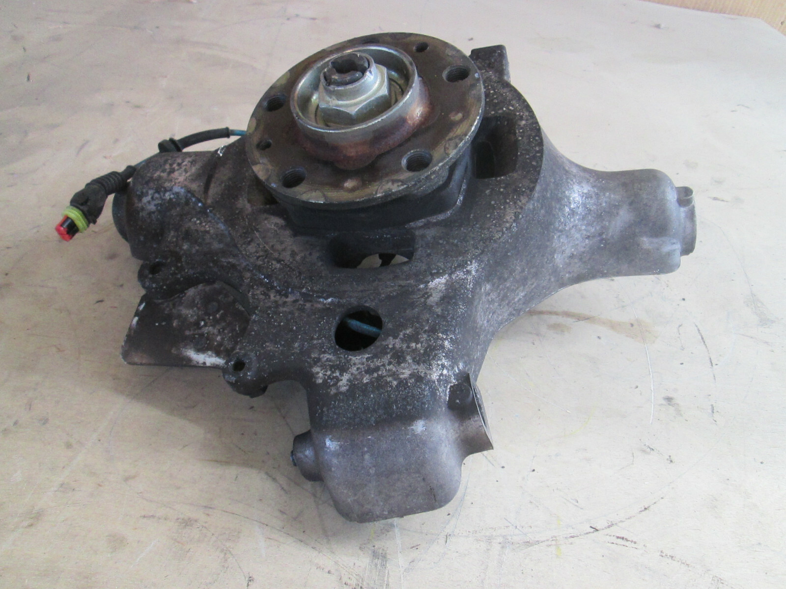 Ferrari 360 / 430 - RH Front- LH Rear Hub Holder / Knuckle -  P/N 179328