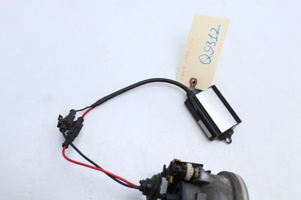 05-06 SAAB 9-2X RH RIGHT PASSENGER SIDE FOG LIGHT Q9312 - Image 4 of 4