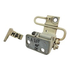 VW Passat 365 B7 Variant Scharnier Tür Türscharnier hinten rechts 3C8833412B