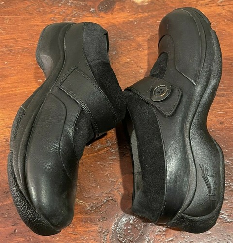 Zueco Kaya para mujer Dansko con puños de gamuza, negro. Talla 8,5 - 9 M / 39 EUR - Imagen 8 de 12