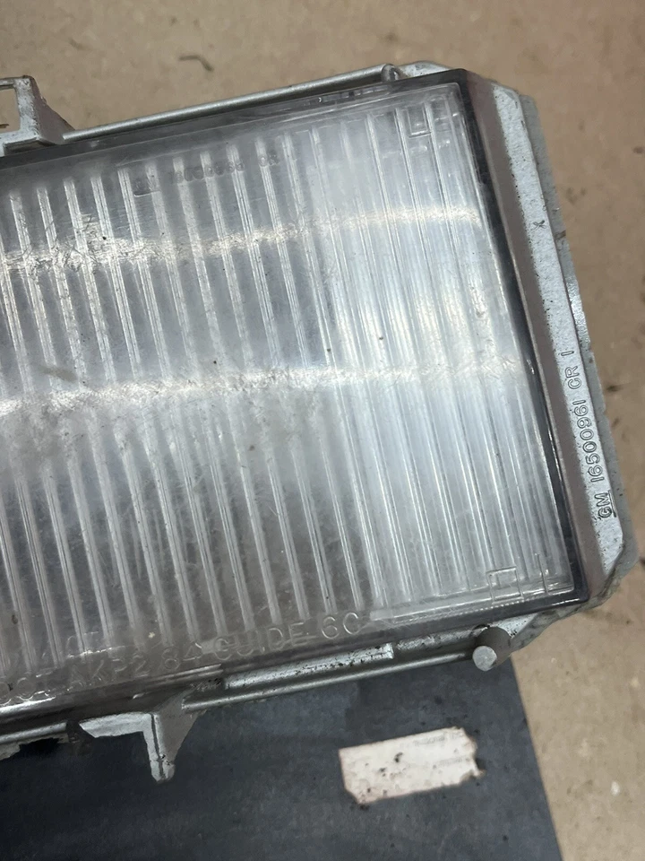 Cadillac DeVille 1985 1986 lado izquierdo del conductor intermitente marcador OEM 16500967 Foto 4 de 4