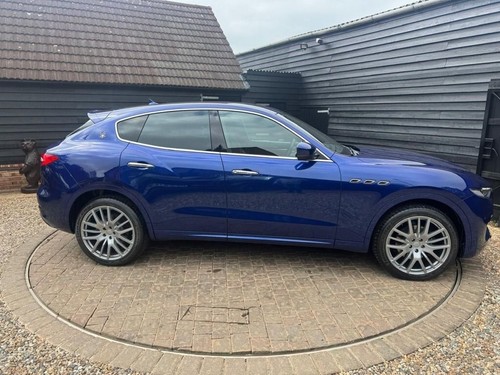 2017 Maserati Levante 3.0D V6 SUV 5dr Diesel ZF 4WD Euro 6 (s/s) (275 ps) ESTATE - Picture 5 of 24