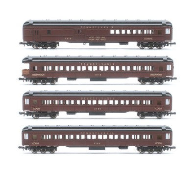 MODELL POWER 'N' GAUGE 4 PENNSYLVANIA RR WEINROT VERSCHIEDENE REISEBUSSE