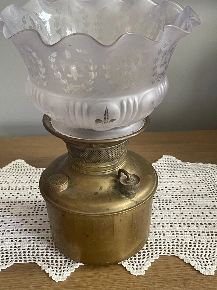 Antique Miller Brass Oil Lamp The Miller Lamp Made in USA With Etched Glass - Image 3 of 4