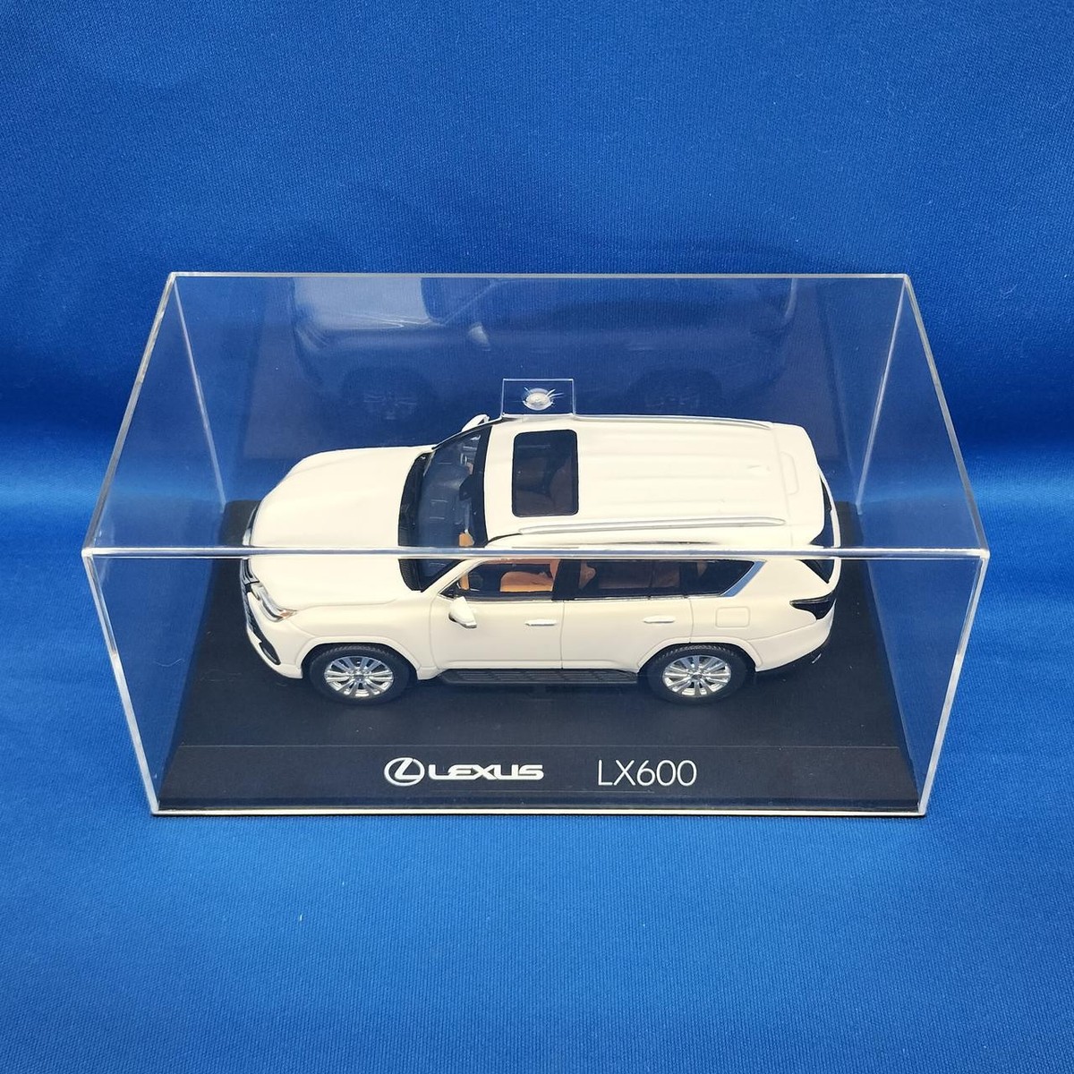 京商 - LEXUS LX600 KYOSHO 京商　1/43 Scaleミニカー 京商 ミニカー | 京商オリジナル 1/43 レクサス LBX (レッド