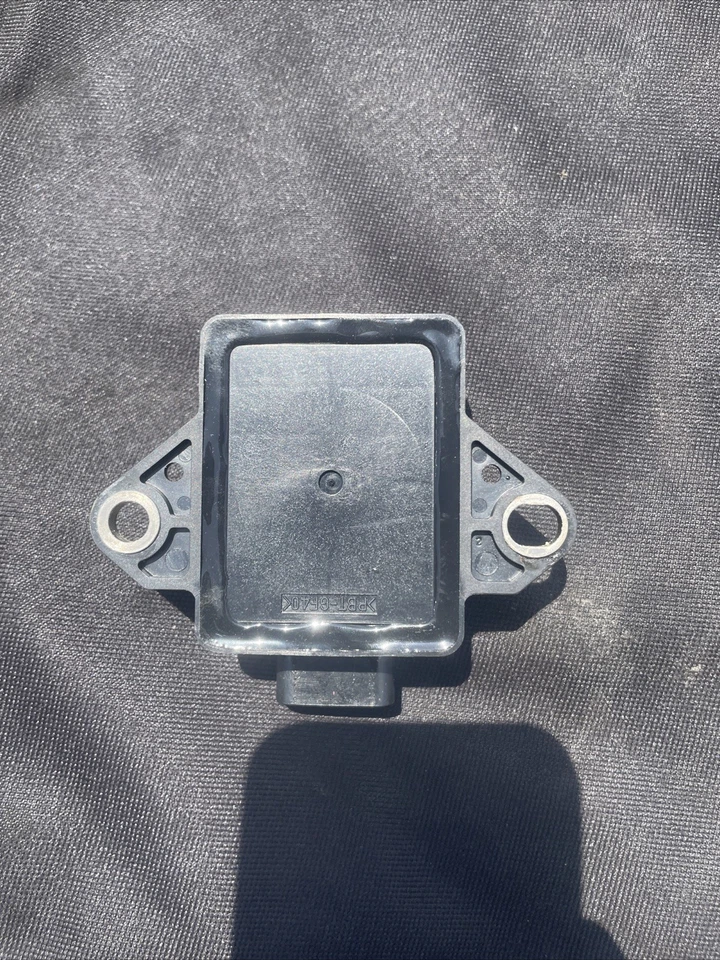 Sensor de velocidad de guiñada Toyota Camry FJ 4Runner Tacoma Lexus IS250 IS350 89183-60020 Foto 2 de 4