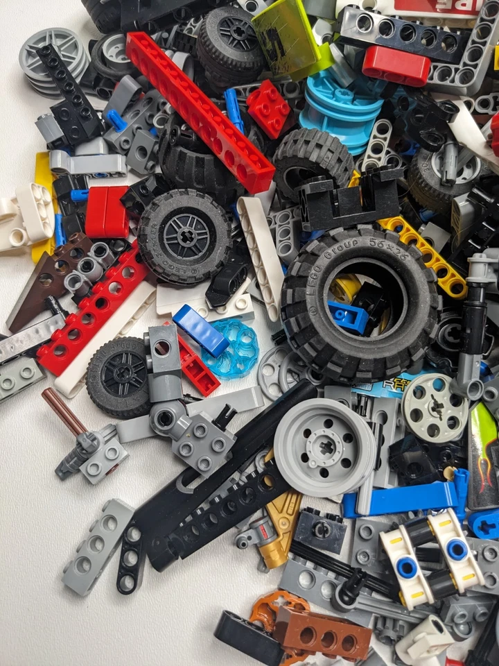 2 Pounds LEGO TECHNIC Pieces Bulk Lot Mix Bricks Pins Liftarms Axles Mindstorms - Image 4 of 4
