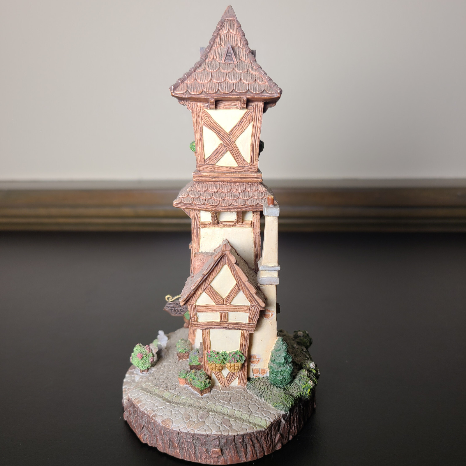 Picture 4 of 5