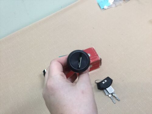 General Motors by Briggs & Stratton Ignition lock w/2 keys, #70556- Locksmith - Picture 2 of 6
