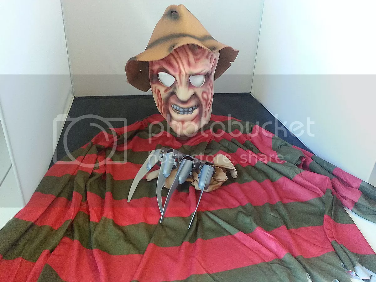  Rubie's Men's Nightmare On Elm St Freddy Krueger Costume Shirt  With Mask : Clothing, Shoes & Jewelry