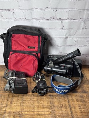 Sony Handycam CCD-TR7 Video 8 Recorder 8X Hi-Fi Camcorder Powers On READ