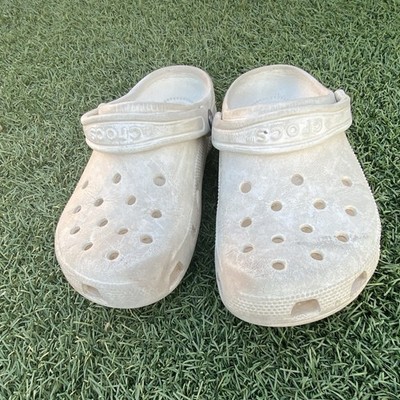 Crocs Classic Clog Men's Lightweight Slip-On Sandal White US 8