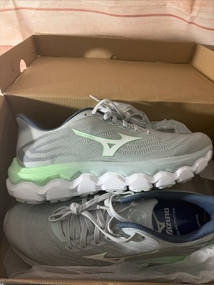 New in Box Mizuno Wave Horizon 8 Shoes Women Sz 9 Pearl Blue White Running