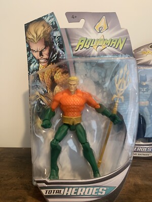 DC Comics Total Heroes Aquaman – Action Figure 6 Pollici (15 Cm) – Dettagli Iconici