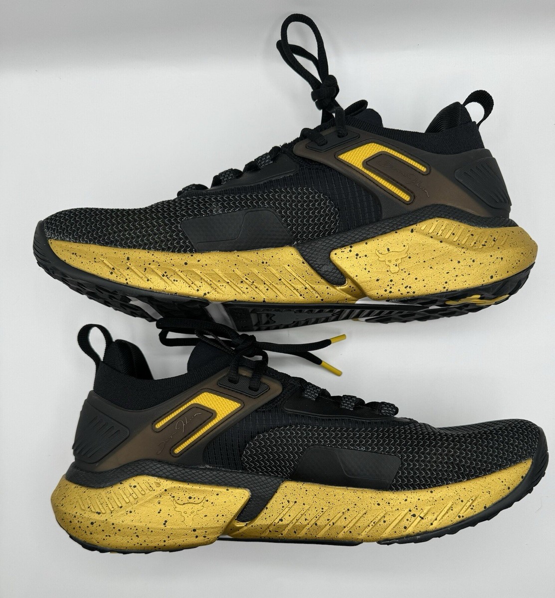 UnderArmour x Project Rock x ブラックアダム 　靴 UA x Project Rock x 映画 ブラックアダム・トリプルコラボ発売