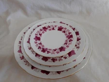 Royal Crown Derby MAROON MAPLE LEAF 4 Pc Place Setting Dinner Lunch Salad Bread