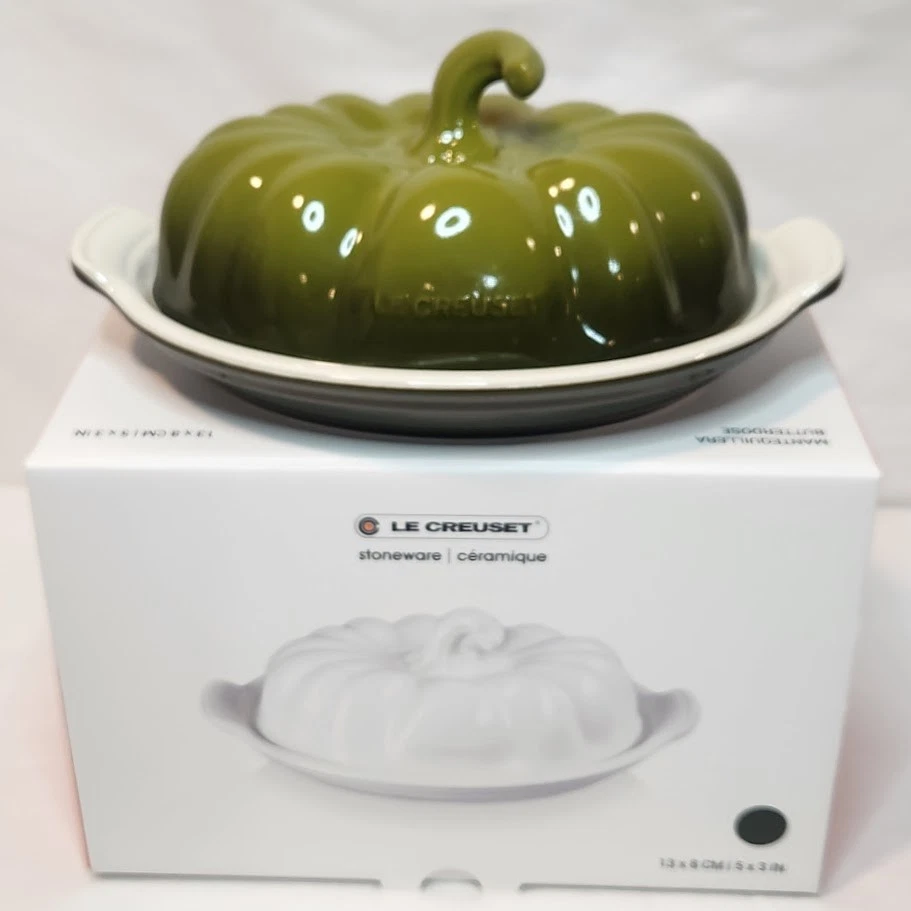 Bandeja para servir queso plato mantequilla cubierta calabaza verde oliva Le Creuset nuevo en paquete Foto 2 de 4