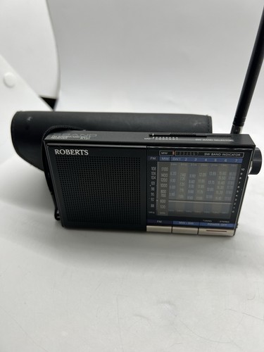 Roberts R101 Radio FM/MW/SW 9 Band Receiver Black Tested With Accessories - Picture 8 of 19