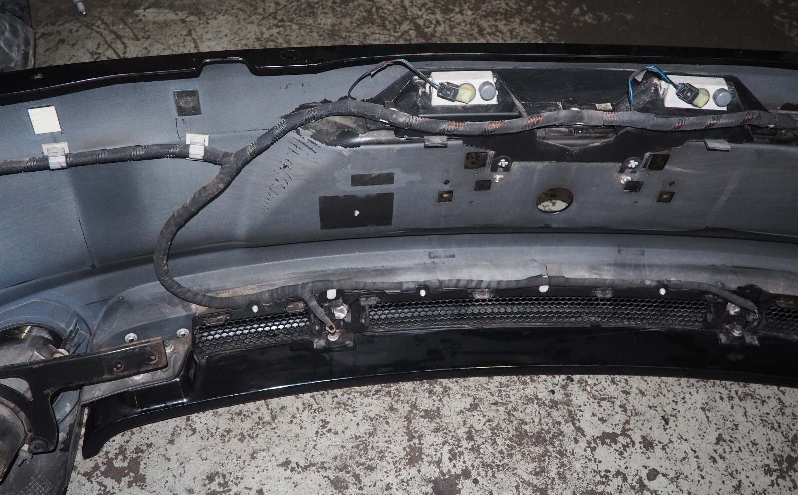 2010-2013 Aston Martin Rapide Complete Rear Bumper Assembly OEM Storm Black Good