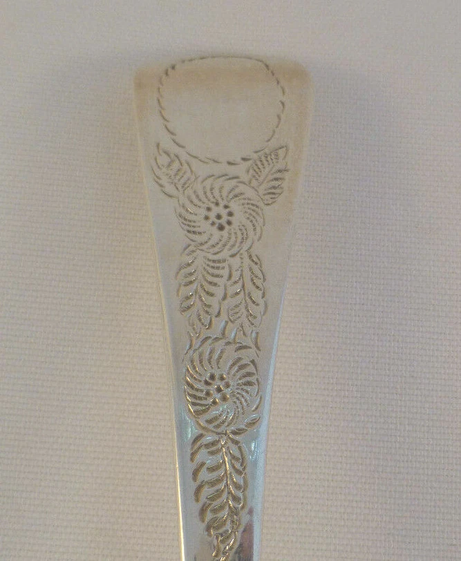 Cuchara para servir decorada georgiana 1809 Londres, Inglaterra esterlina 8 5/8" Foto 2 de 4