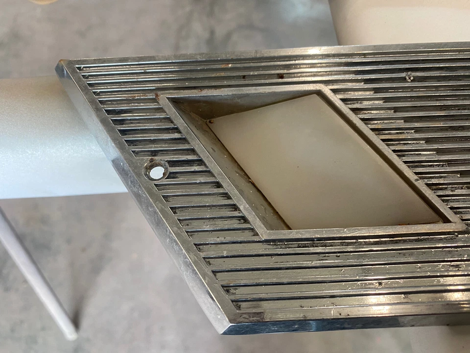 Ford Galaxie LTD 1965 1966 4 puertas HT interior luces de pilar trasero C Foto 4 de 4