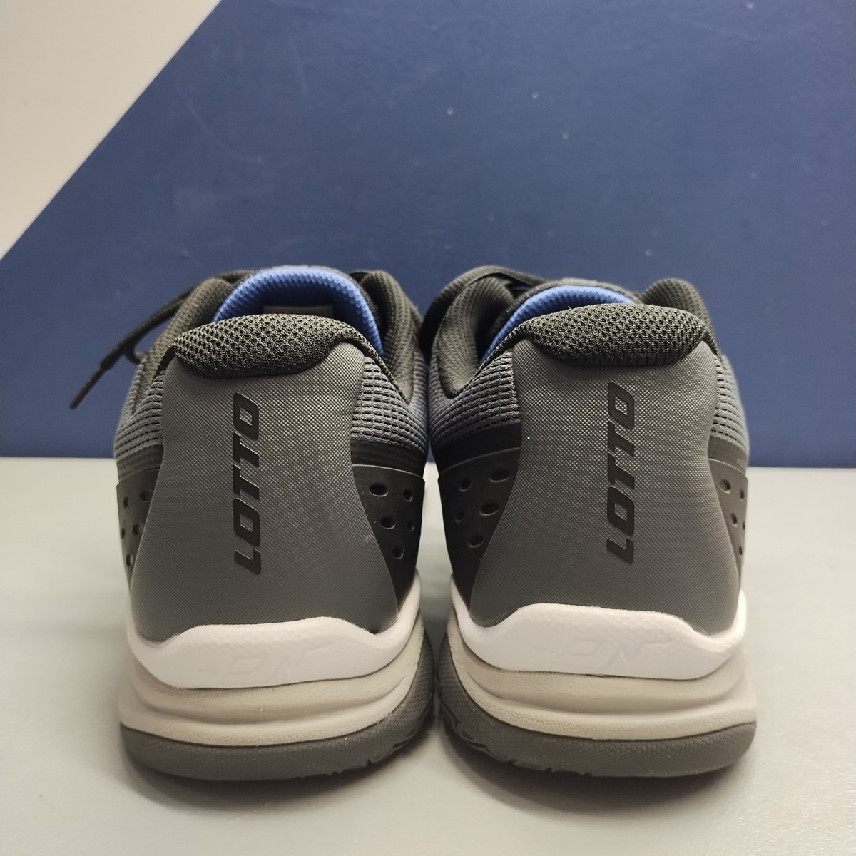 Lotto Tennis Shoes Mens Size 13 Multi Performance Heel  display picture 3