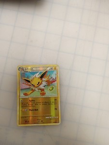 Jolteon 28/90 Undaunted Reverse Holo