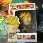 Funko Pop! Vinyl: Dragon Ball-Super Saiyan Son Goku #2305 (Mini) (Glow) (Chase)