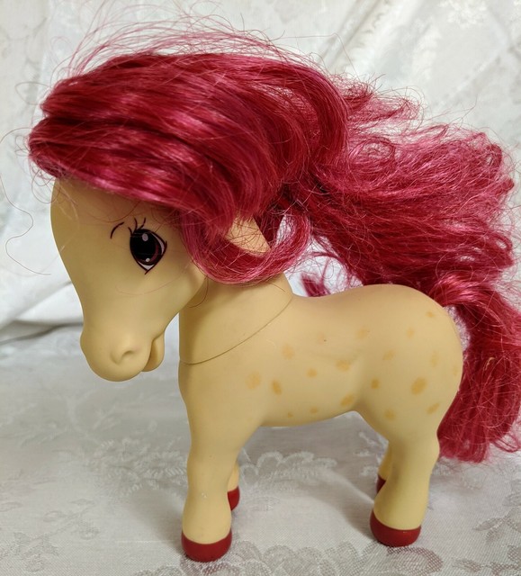 Rare Strawberry Shortcake Horse with Bright Pink Mane and Tail, 2007