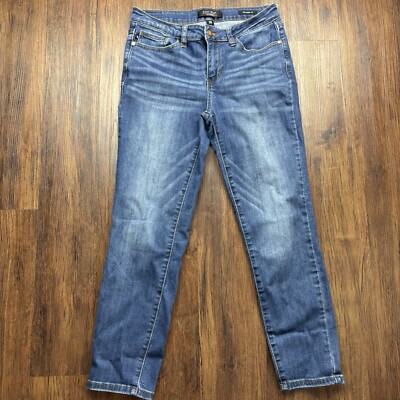 Judy Blue Relaxed Fit Jeans Distressed Medium Wash JB82102DK Women s Size. 29