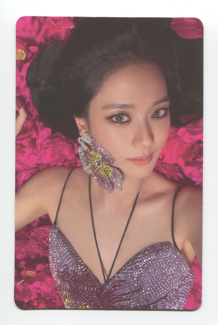 JISOO FIRST SINGLE ALBUM [ME] POB EXCLUSIVE OFFICIAL PHOTOCARD