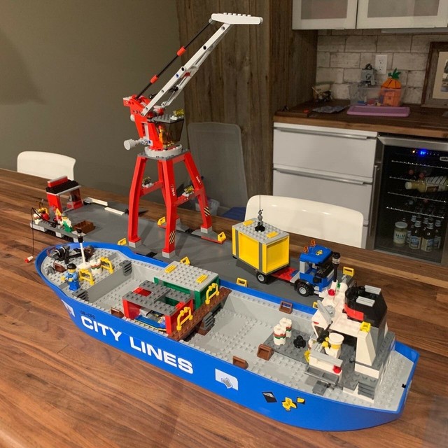 lego city harbour