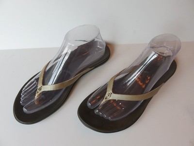 OluKai Womens Sandals Size US 8 Ho'opio Pewter/Gold Flip Flops Slippers Beach