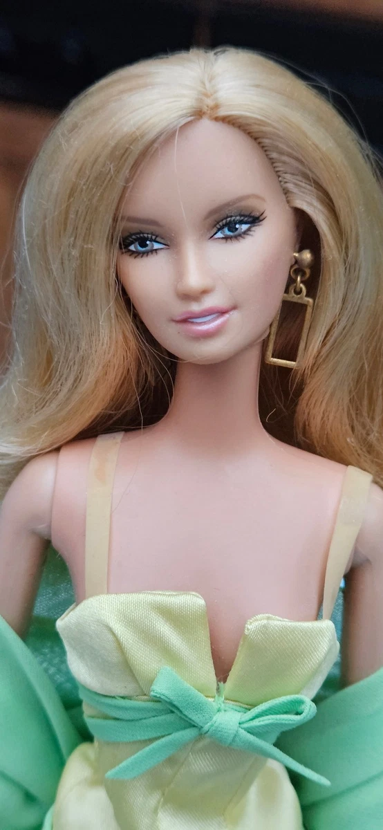 Lot De 3 Barbie De Noël Holidays Collector – Modèle Muse Blonde, Habits D'origine – Occasion