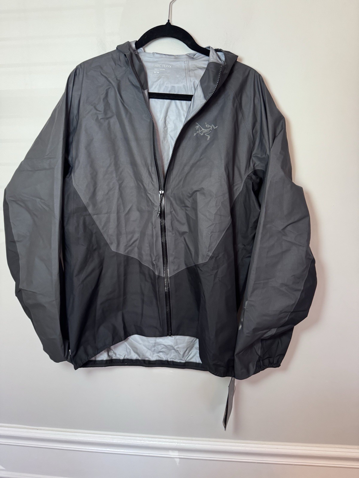 ARC'TERYX Norvan Shell Jacket Gore-Tex Graphite Black Men's Sz M NWT $500 thumbnail 13