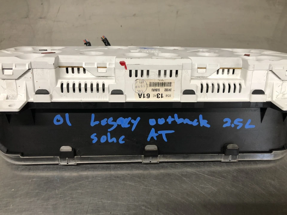 Cuadro medidor velocímetro instrumento Subaru Legacy 2001 2002 2,5 A/T Foto 4 de 4