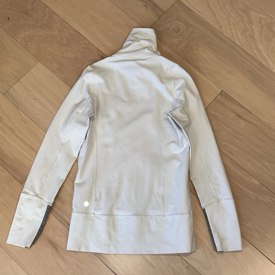 Chaqueta Lululemon Blanca Define Cuello Simulado Manga Larga Para Mujer 6 Foto 4 de 4