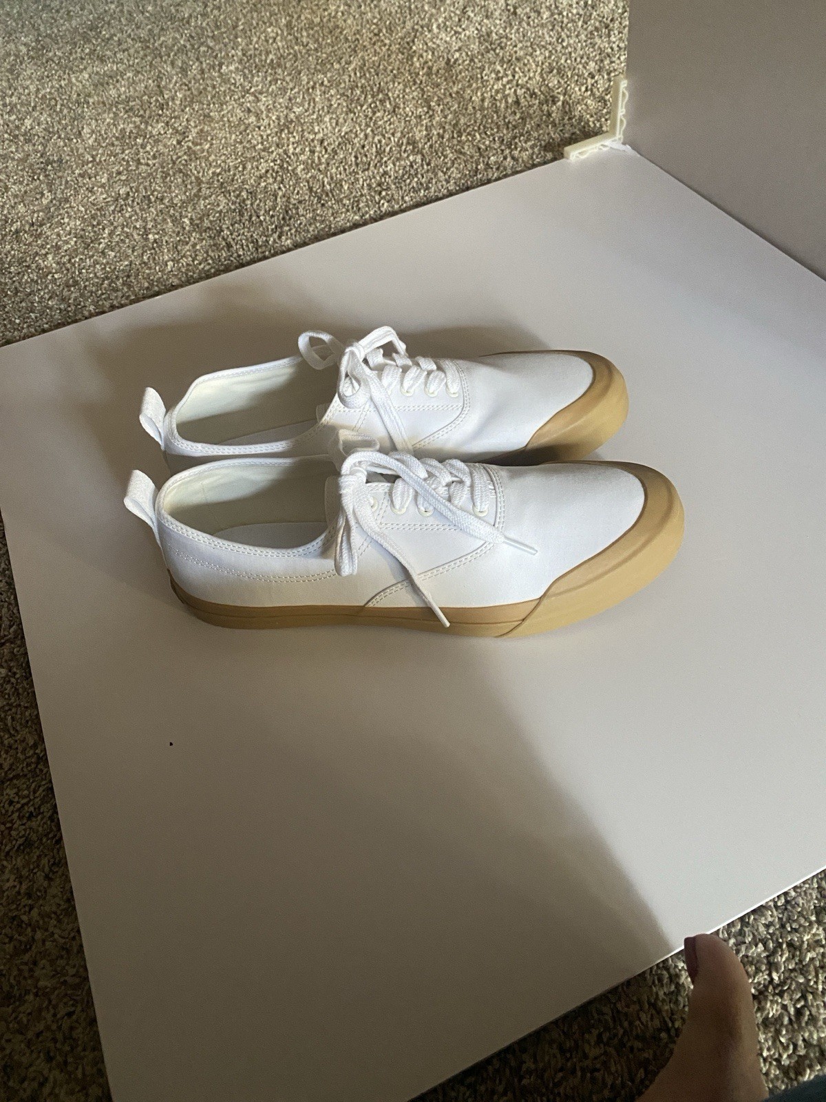 Todd Snyder Sperry Men’s White With Brown Soles Shoes Sz 10.  NWOB